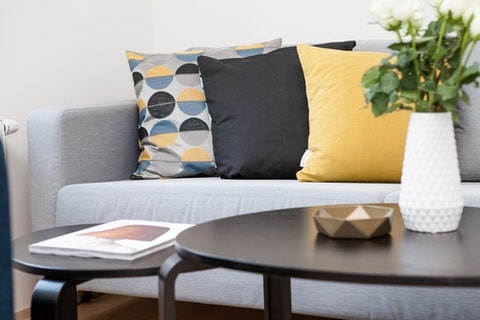 How to make a throw pillow?