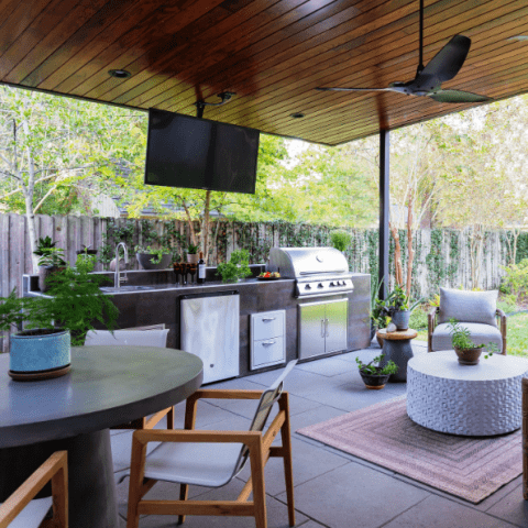 covered outdoor kitchen 