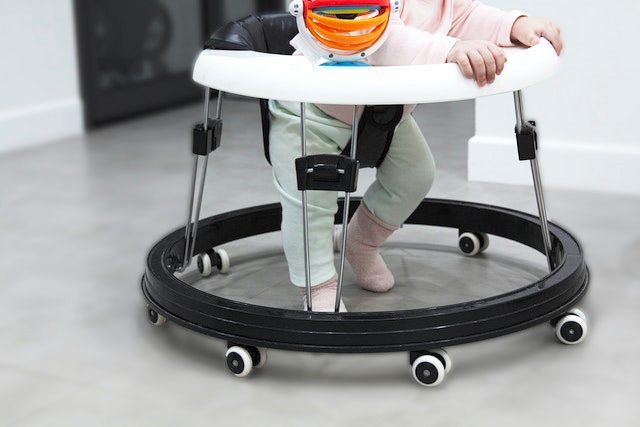 When Can I Put My Baby in a Walker?