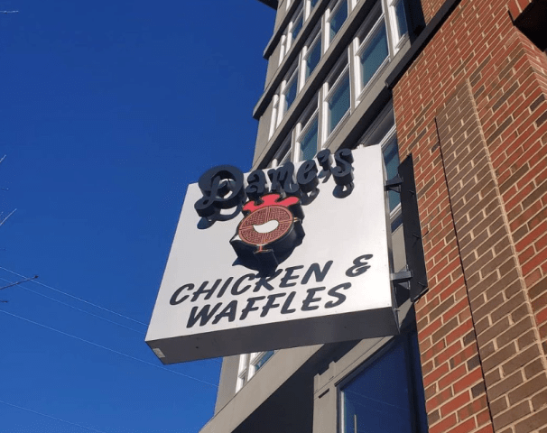 Dame's Chicken & Waffles