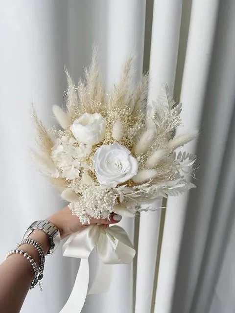 Neutral Dried Flower Bouquet